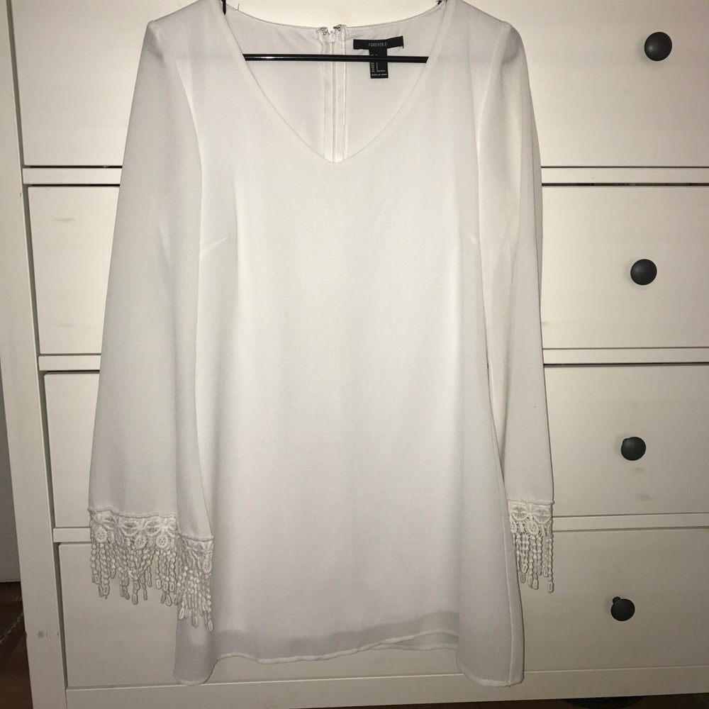 White long sleeve dress